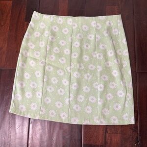 Altar’d State Green Floral Mini Skirt Women’s Size Medium Daisys Summer